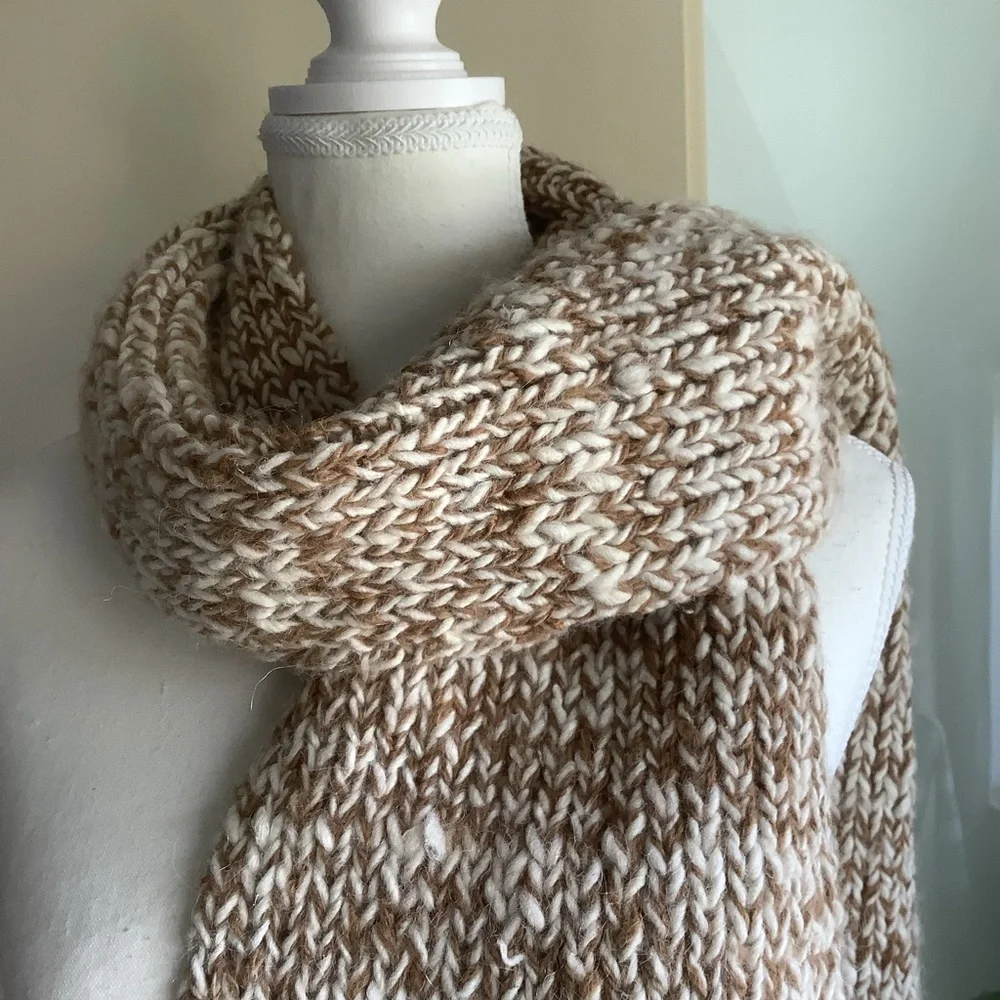 New Awamaki Peruvian Handmade Alpaca Wool Knit Scarf with Pom- Poms
